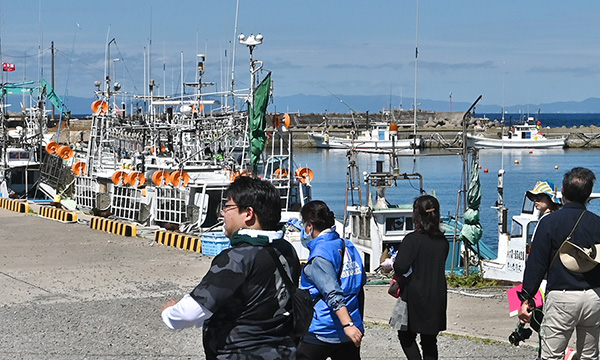 カラスノマに集合