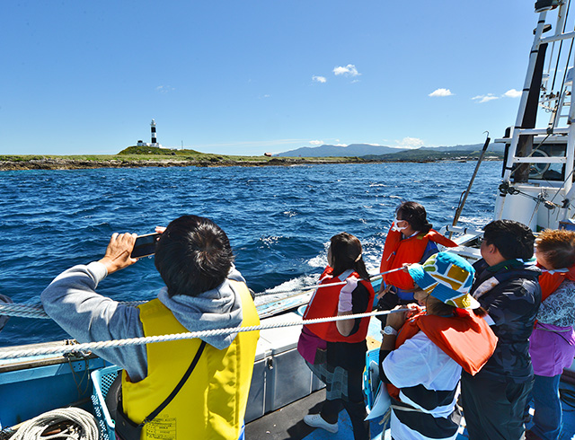 しろくろ灯台を全方位から